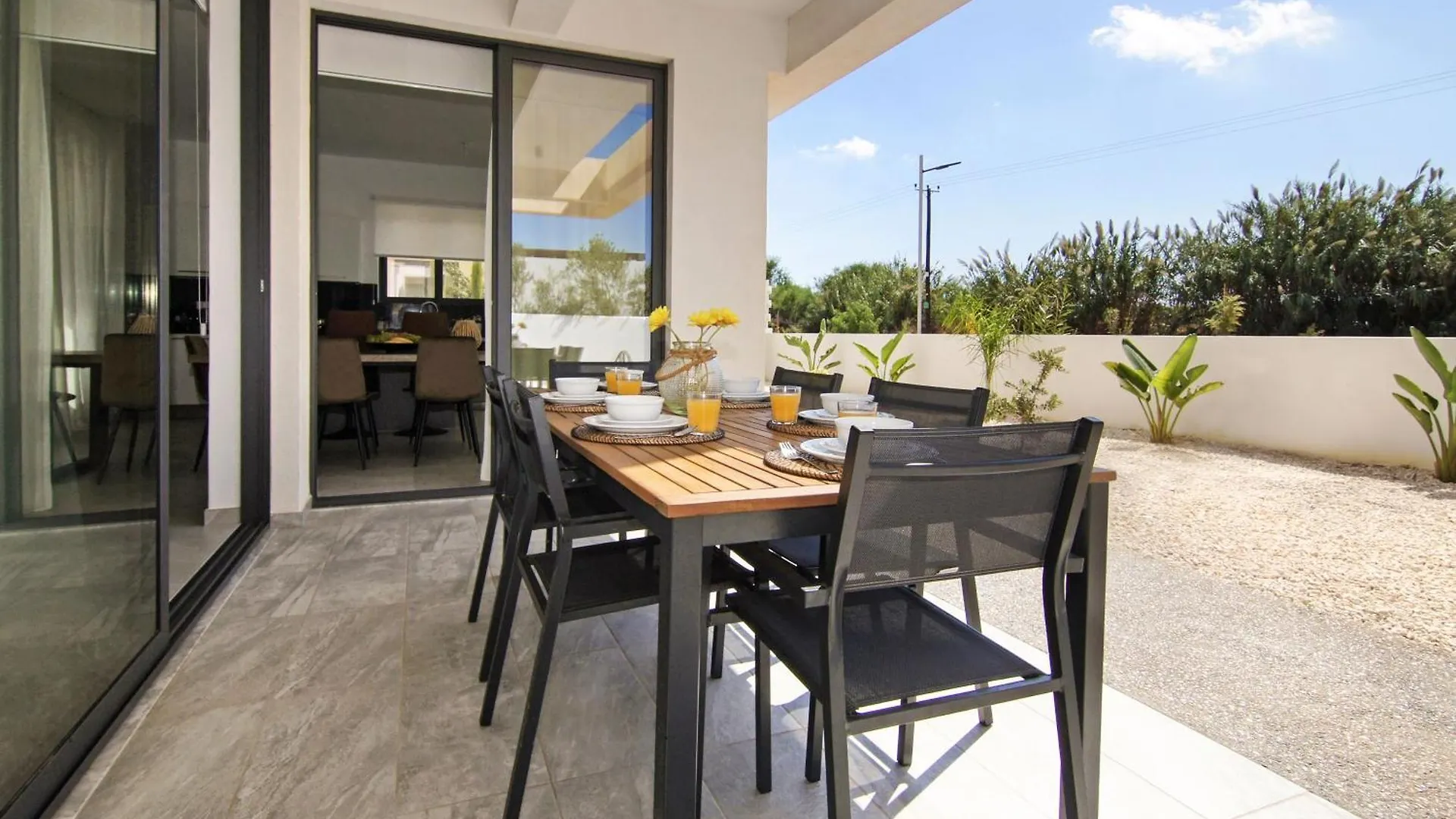 Queen Lydia Protaras Tatil Evi